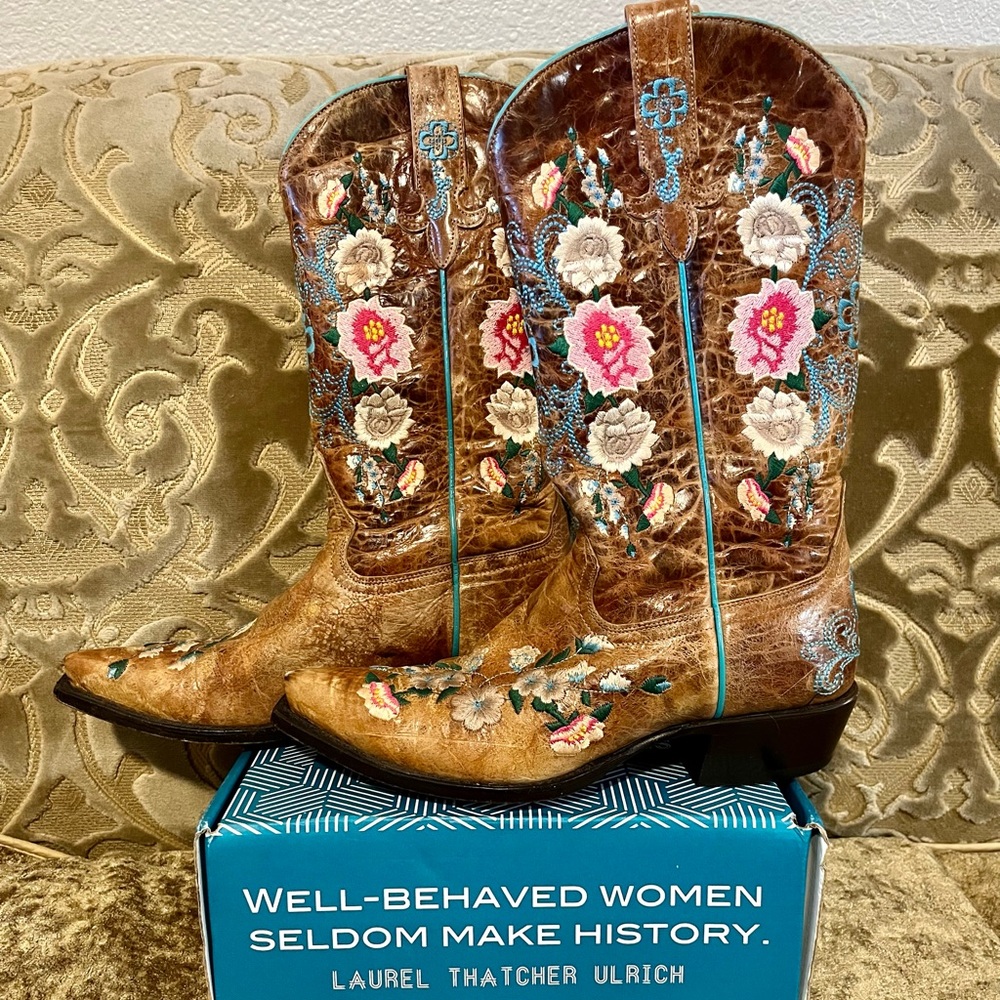 LADIES MACIE BEAN ROSE GARDEN Cowgirl Boots